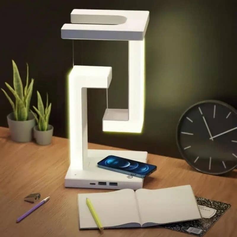 Luminária de Mesa com Carregador de celular por Indução